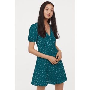 H&M Green Floral Crêped V Neck Buttoned Flared Skirt Dress 10 NWT